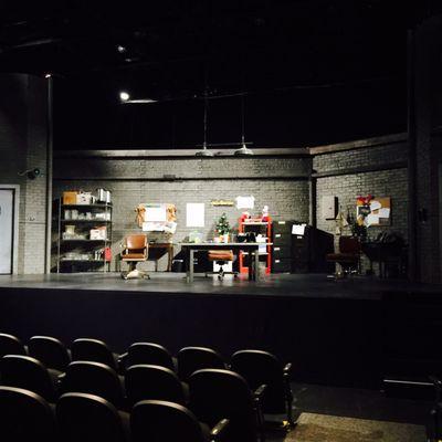 The stage at The Lyric Theatre for Fully Committed (2016).