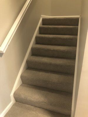 2nd staircase (different style of carpet than first picture)