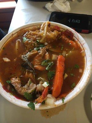 Caldo de mariscos