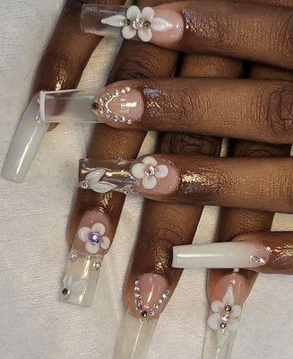 nails