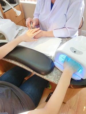 Getting gel nails done