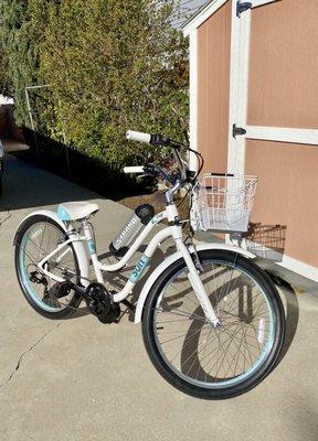 Beach cruiser e-bike.