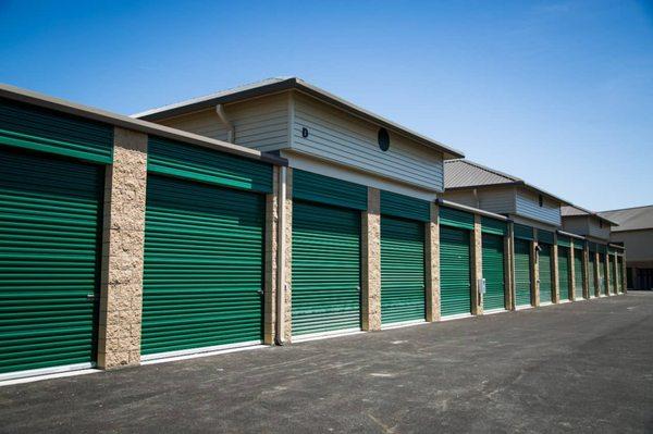 Large drive-up units available for inside RV & Boat storage.