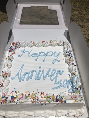 Terrible cake writing. Can't even spell