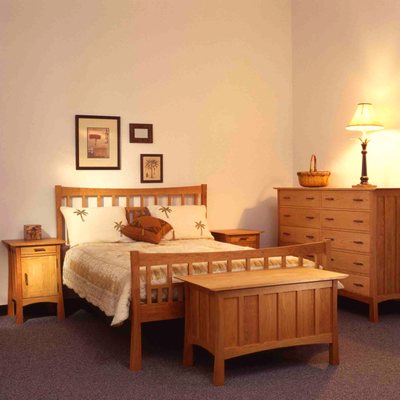 Cherry Greenwich Low Footboard bed with Horizon bedroom