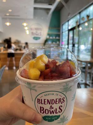 Blenders and Bowls Cafe - North Lamar