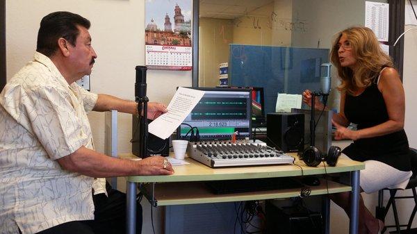 Bobby Nava y La Abogada Patricia Mireles grabando el programa dominguero que sale en Radio Centro 93.9 FM a las 9:30am