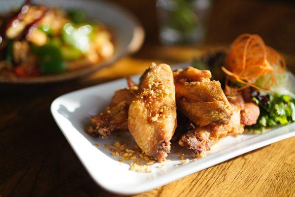 Salt & Pepper chicken wing.
Deep fried chicken wings.