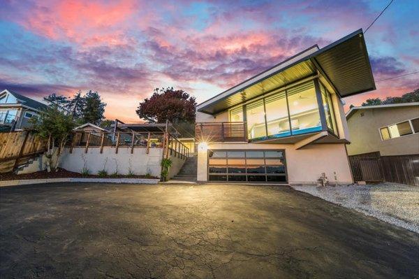 $1,720,000
 10750 Ridgeview Ave, SAN JOSE