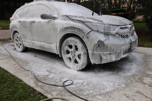 With the proper methods to washing your vehicle we can make it look right!