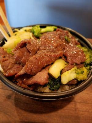 Broccoli beef bowl