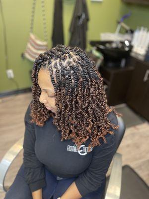 Long bomb twists, color T1b/350.