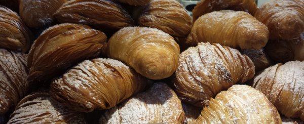 Sfogliatelle...deeeelish