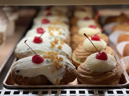 To all my family and friends come get fresh St. Joseph's zeppole