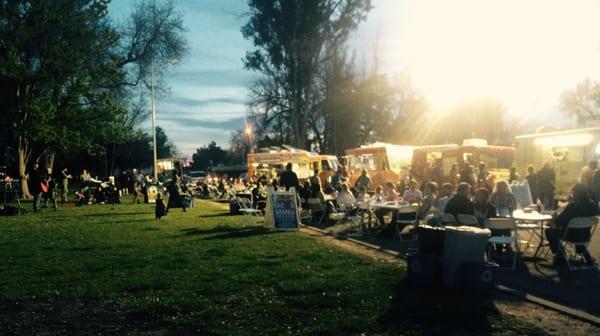 Food trucks at William land park