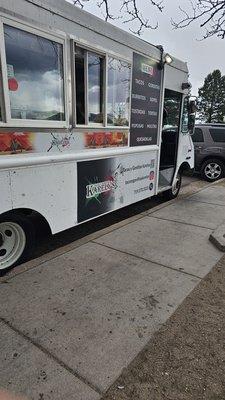 Karely' Tacos And Gorditas Food Truck