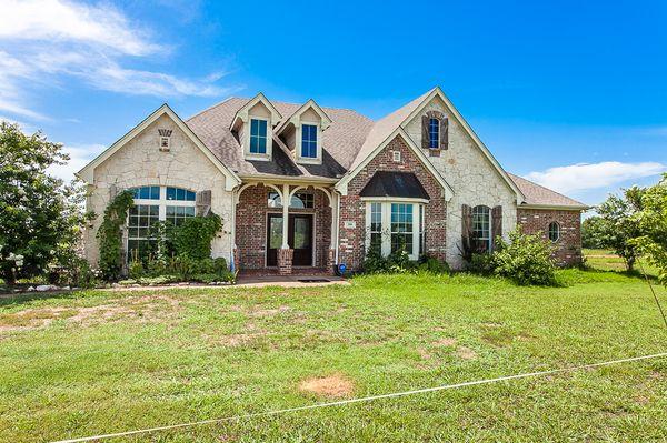 If life outside of the suburbs is what interests you, make an appointment today to see this beautiful home on acreage today!