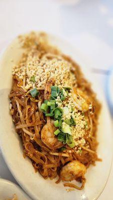 Pad thai noodle with Shrimp