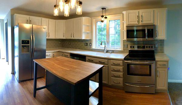 Two-toned kitchen cabinets and island.