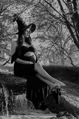 Quality Maternity Shoots Anywhere in any theme