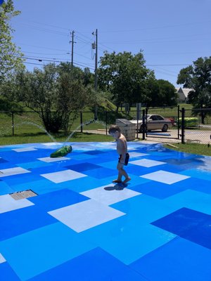 Splash pad