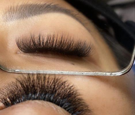 Lashes, volume