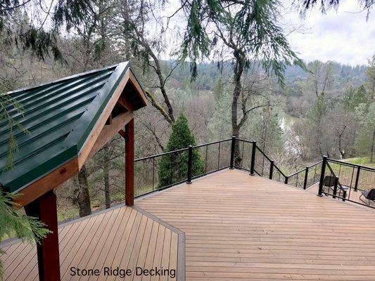 Half pyramid deck cover with metal roof