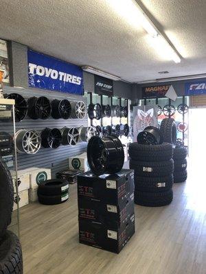 Custom wheels will give your old car a great new look!