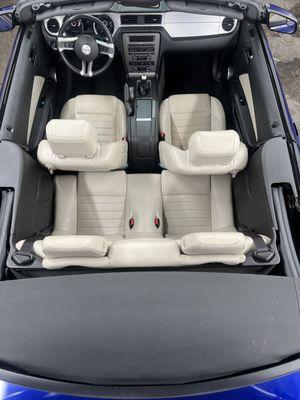 Mustang GT  Convertible Post Interior Detail