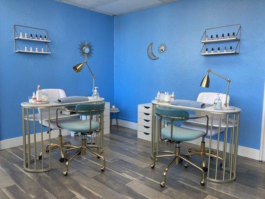 Manicure room