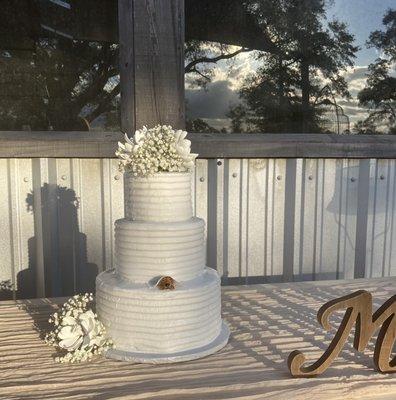 Rustic buttercream wedding cake