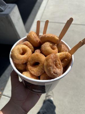 Churro glaze donuts