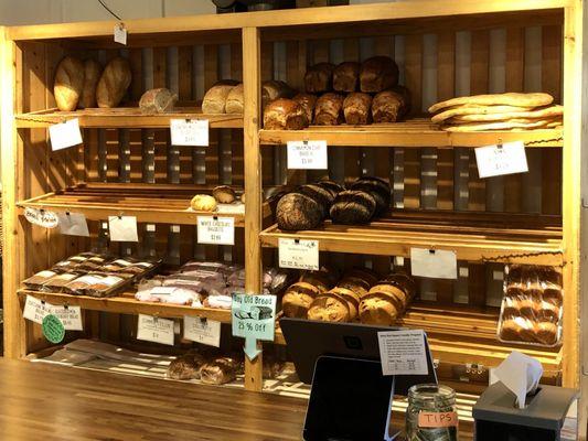 Bread shelves