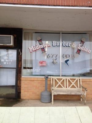 Mid Town Barber & Salon