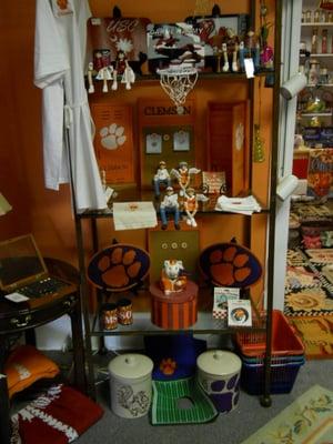 The room may be orange, but we have personalized Gamecock & Clemson gifts.