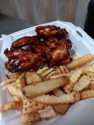 Bbq wings and mixed fry