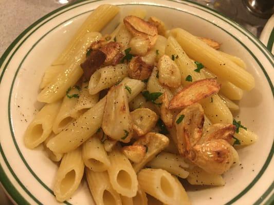 Ziti with oil and garlic