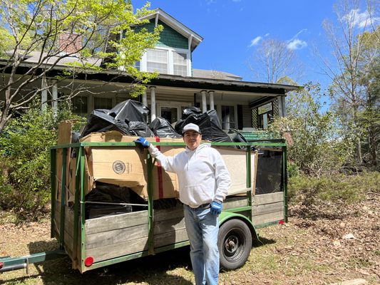 Trash Removal, Junk Removal, Hauling, Menher, Storage, Moving, Cleaning, Recycling, Cardboard, Junk Removal, Furniture Moving, Greensboro