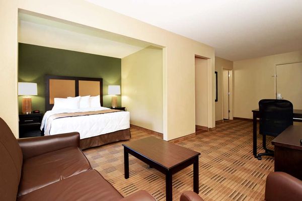 Extended Stay America - Newport News - I-64 - Jefferson Avenue