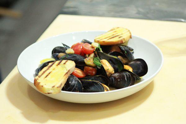 Fresh Mussels