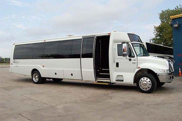 22 passenger buss