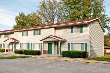 Hickory Grove apartments in Bloomington, Indiana are part of the Nextwave Community.