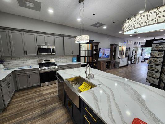 FEELS LIKE YOUR AT HOME ???   THE SHOWROOM ALLOWS YOU TO FEEL THE KITCHEN EXPERIENCE.