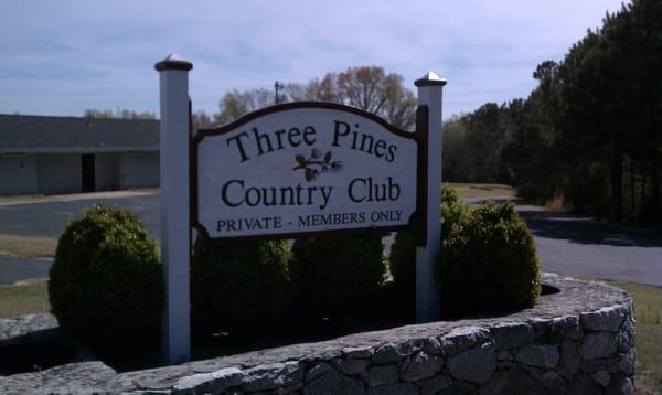 Three Pines Country Club