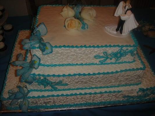 They make delicious tres leches wedding cakes.