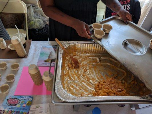 mac down LA shumei hall crafty earth mama aka kawani brown (creator of long beach vegan festival)