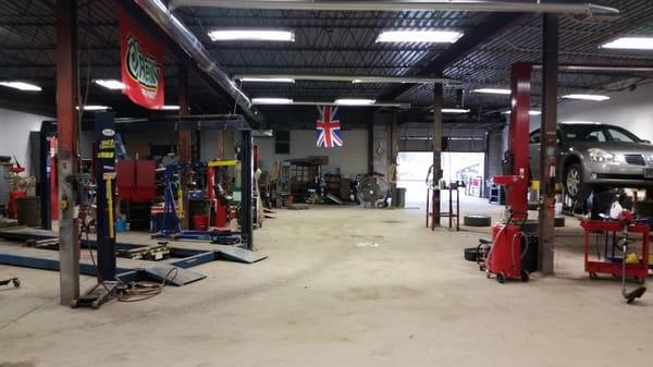 View of the shop, 8000 square foot!!