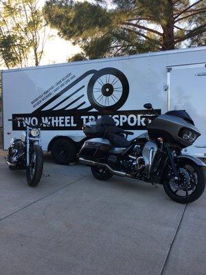 Road Glide Harley-Davidson Sporty Custom Motorcycle