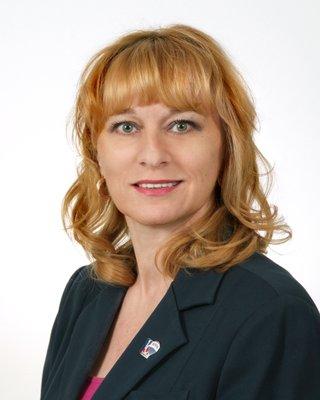 Teresa Kieras - RE/MAX 100