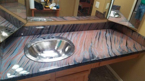 Bathroom sink done with epoxy